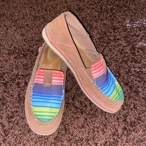 Women’s Ariat cruiser shoes